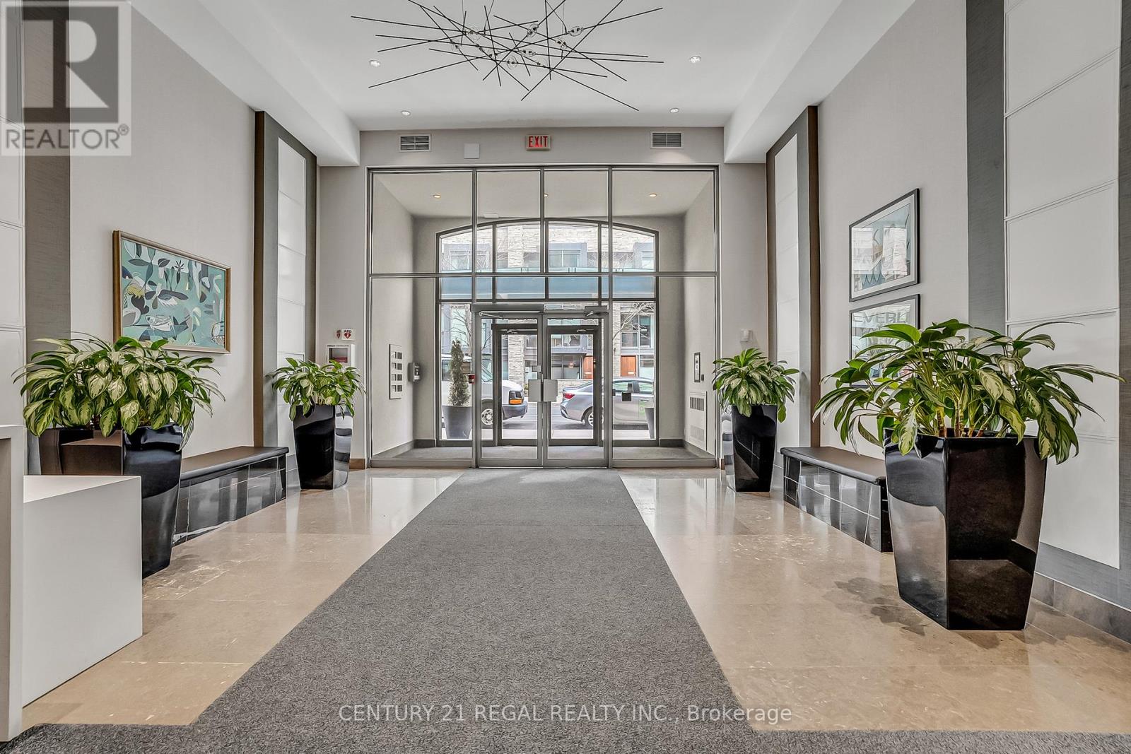 518 - 18 Beverley Street, Toronto, Ontario  M5T 3L2 - Photo 3 - C13003448