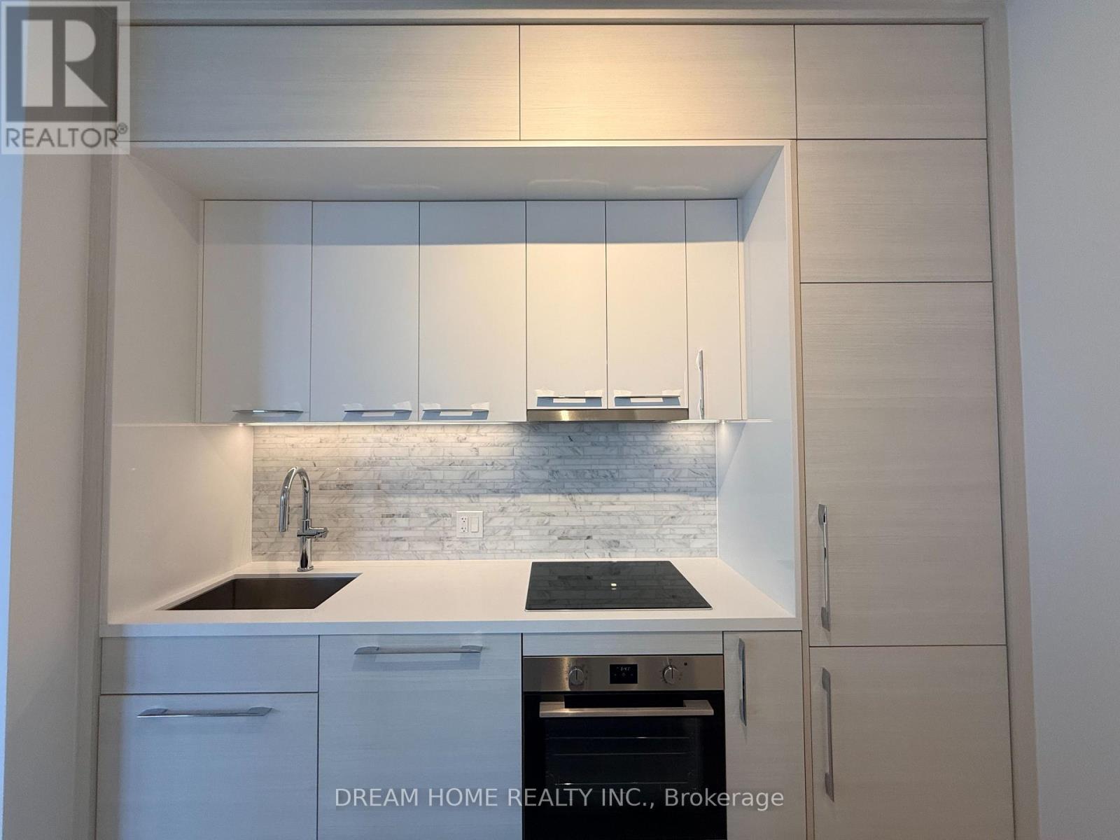 206 - 29 Green Trail Court, Toronto, Ontario  M2K 0J9 - Photo 2 - C13003468