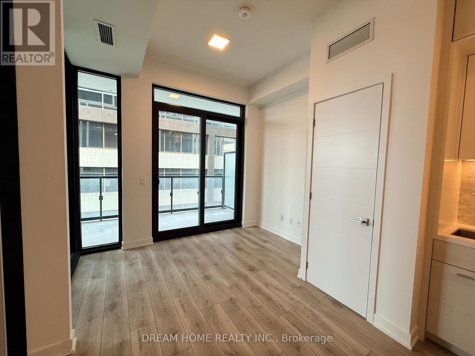 206 - 29 Green Trail Court, Toronto, Ontario  M2K 0J9 - Photo 3 - C13003468