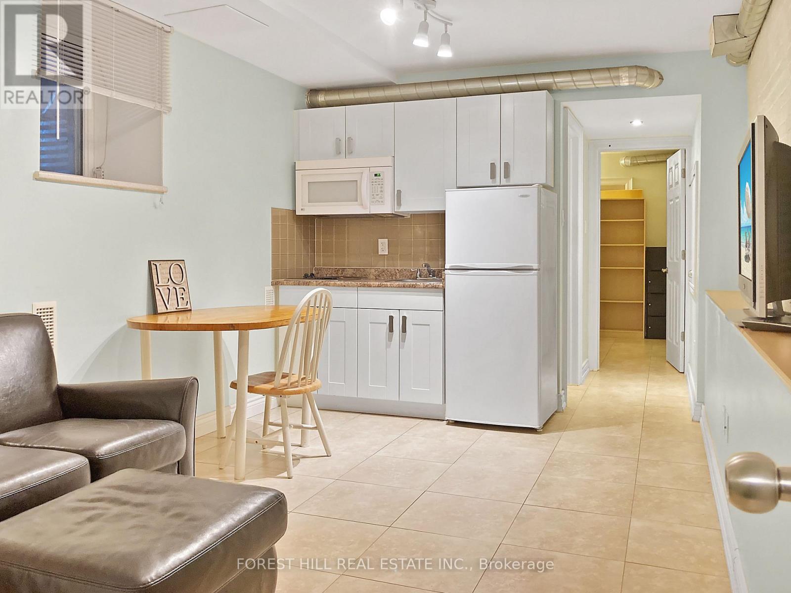 1B - 1491 DUNDAS STREET W, Toronto, Ontario