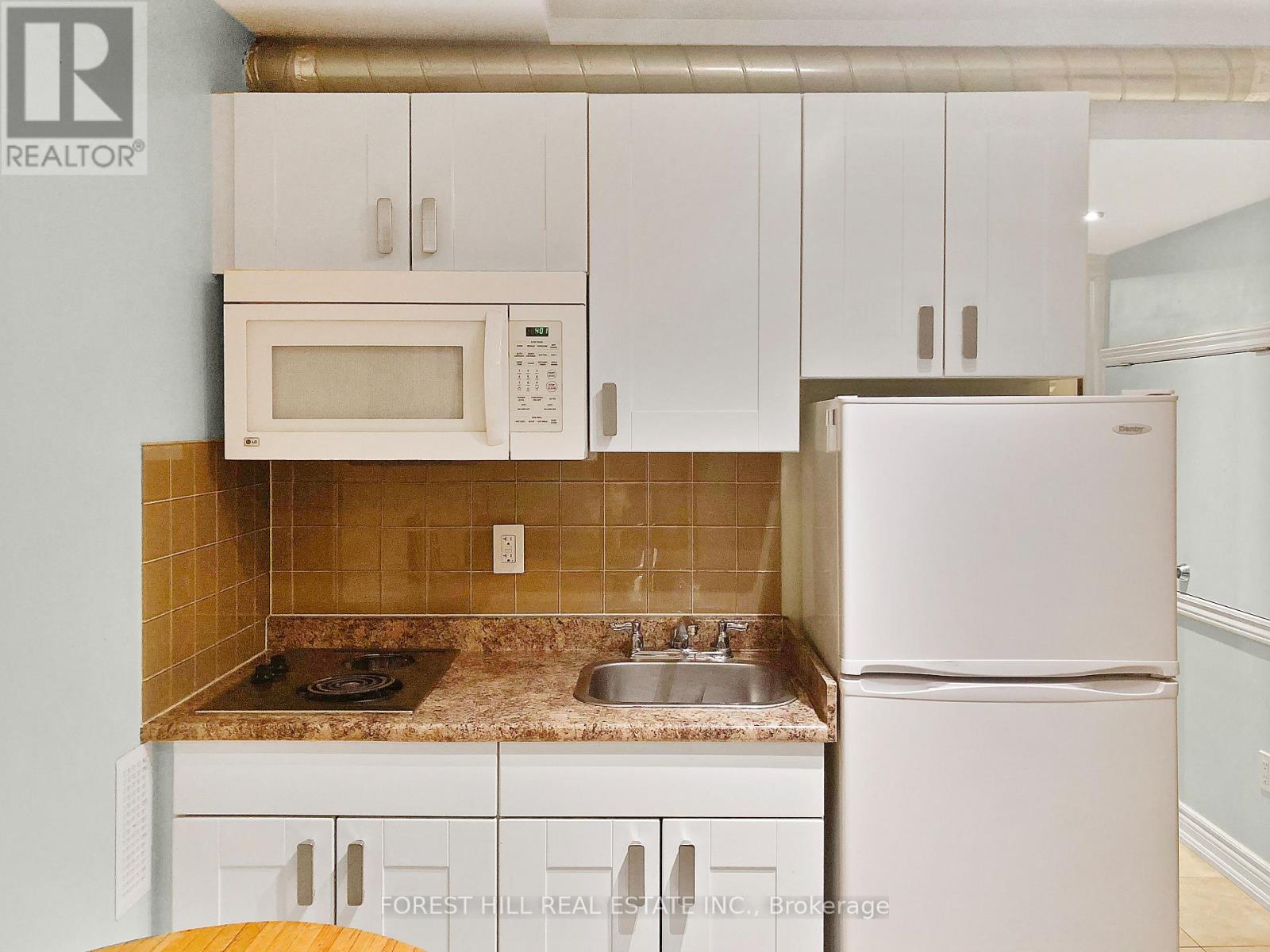 1b - 1491 Dundas Street W, Toronto, Ontario  M6K 1T6 - Photo 4 - C13003480