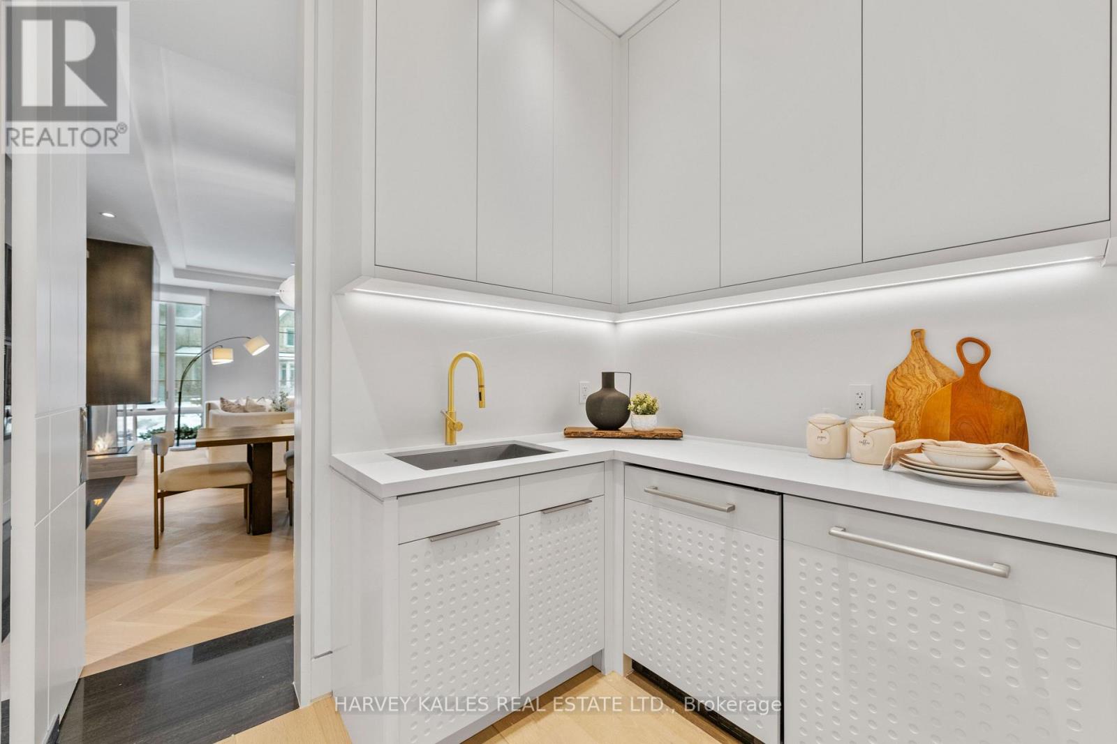 335 Lytton Boulevard, Toronto, Ontario  M5N 1R9 - Photo 14 - C13003502