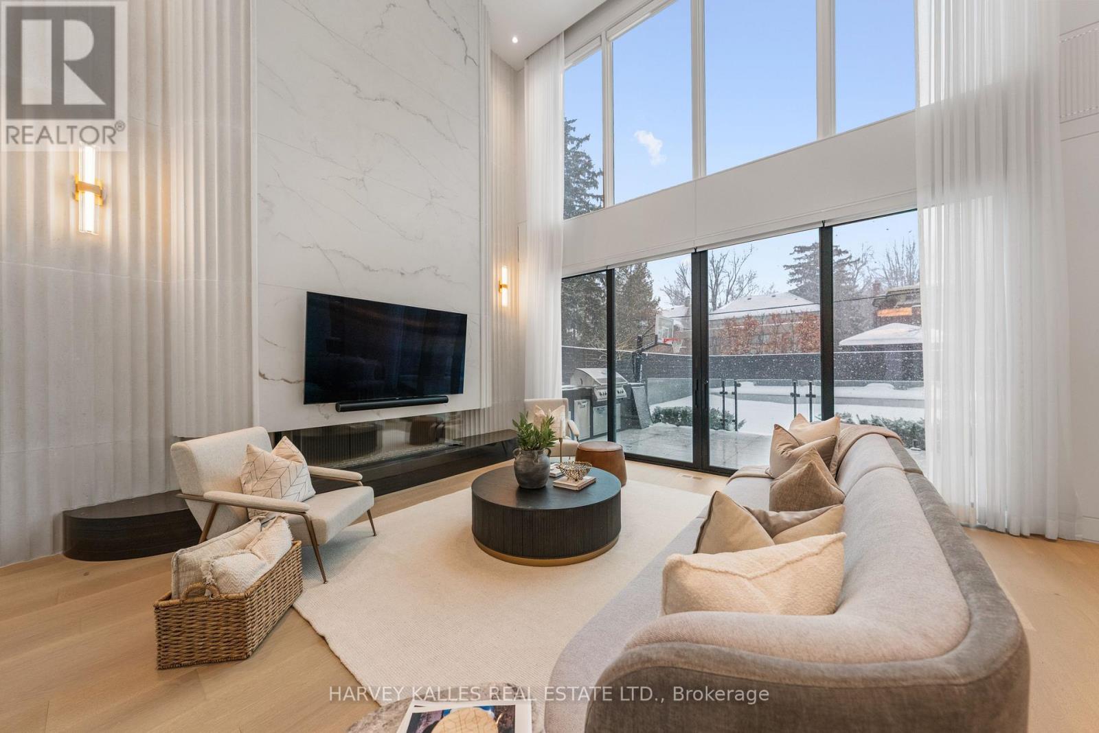 335 Lytton Boulevard, Toronto, Ontario  M5N 1R9 - Photo 8 - C13003502