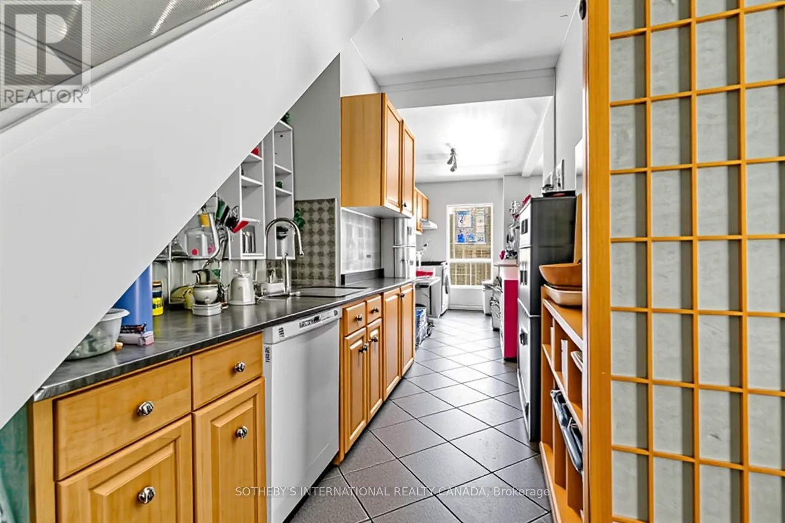 243 Gerrard Street E, Toronto, Ontario  M5A 2G1 - Photo 34 - C13003632