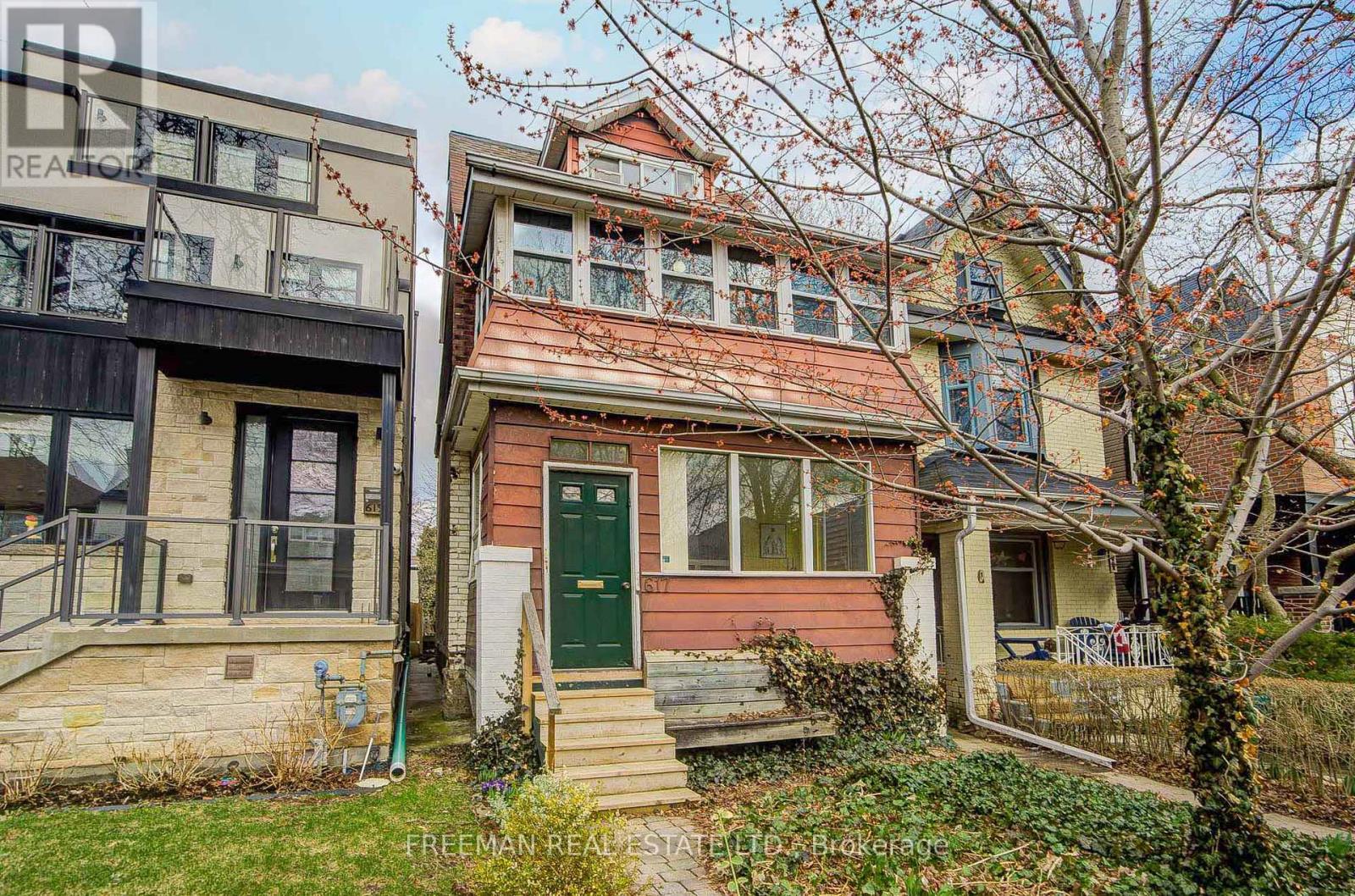 617 CLINTON STREET, Toronto, Ontario