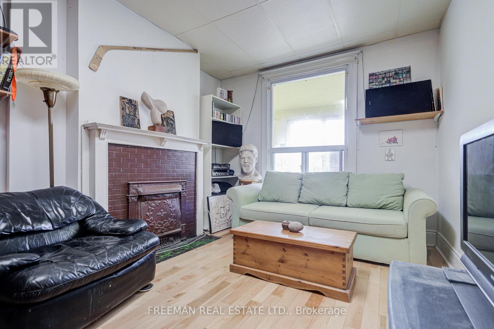 617 Clinton Street, Toronto, Ontario  M6G 2Z8 - Photo 16 - C13003636