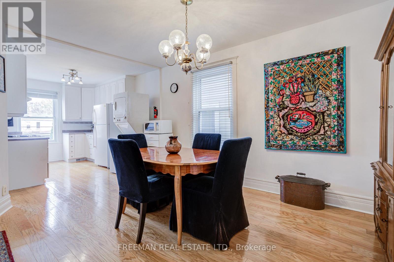 617 Clinton Street, Toronto, Ontario  M6G 2Z8 - Photo 9 - C13003636