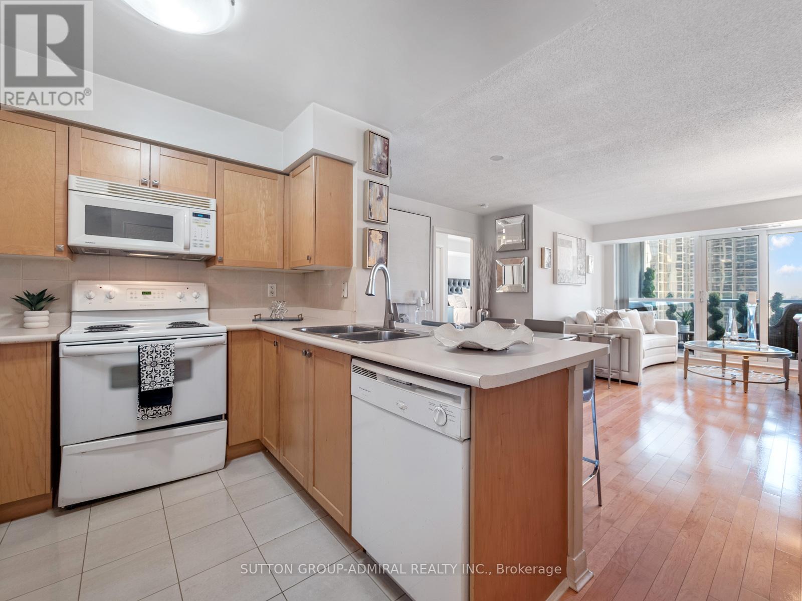 1103 - 4978 Yonge Street, Toronto, Ontario  M2N 7G8 - Photo 3 - C13003640