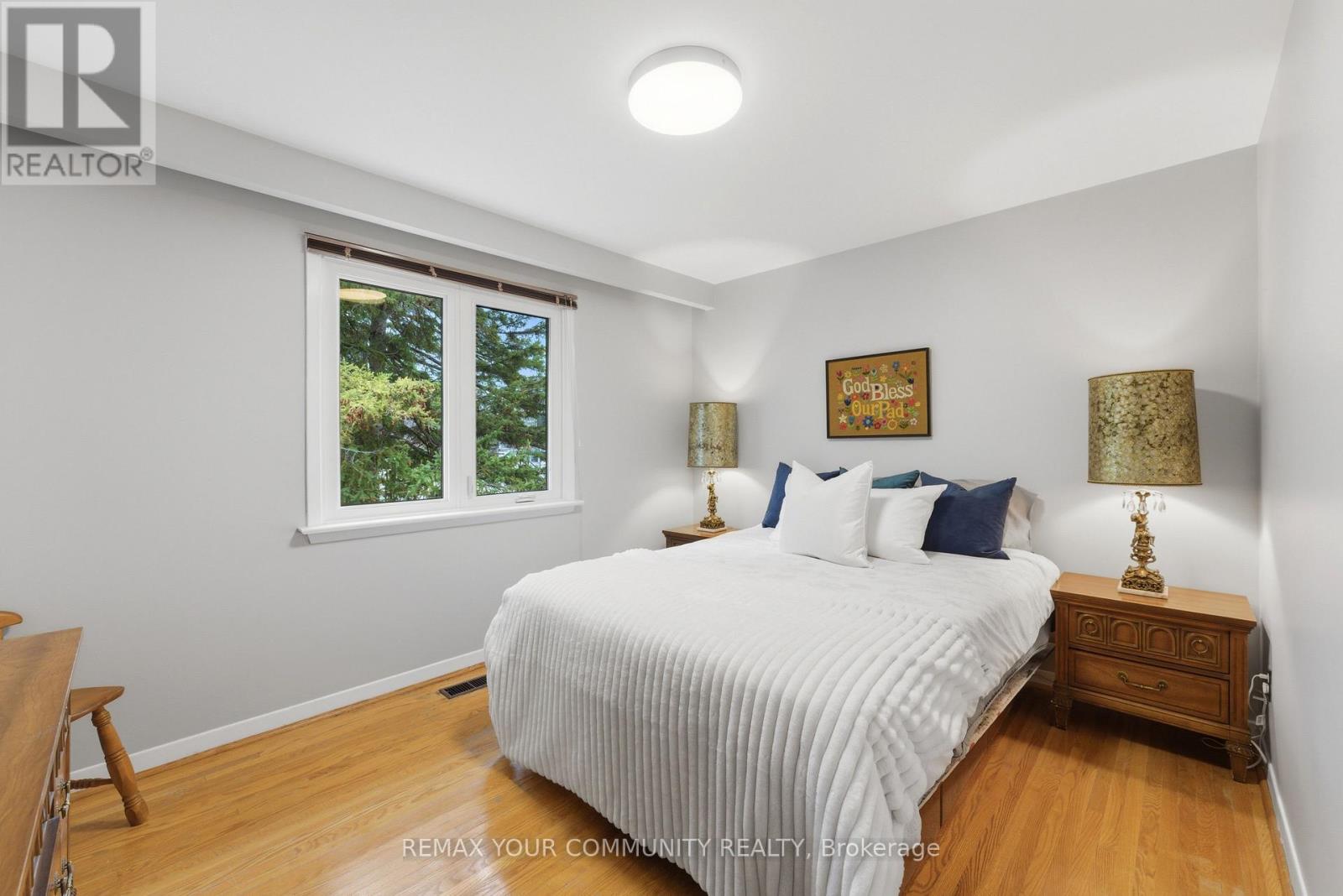 22 Marathon Crescent, Toronto, Ontario  M2R 2L7 - Photo 25 - C13003654