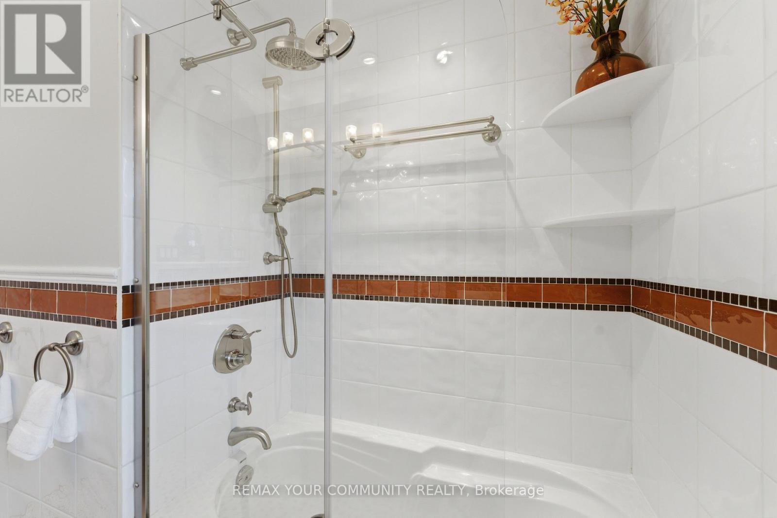 22 Marathon Crescent, Toronto, Ontario  M2R 2L7 - Photo 28 - C13003654