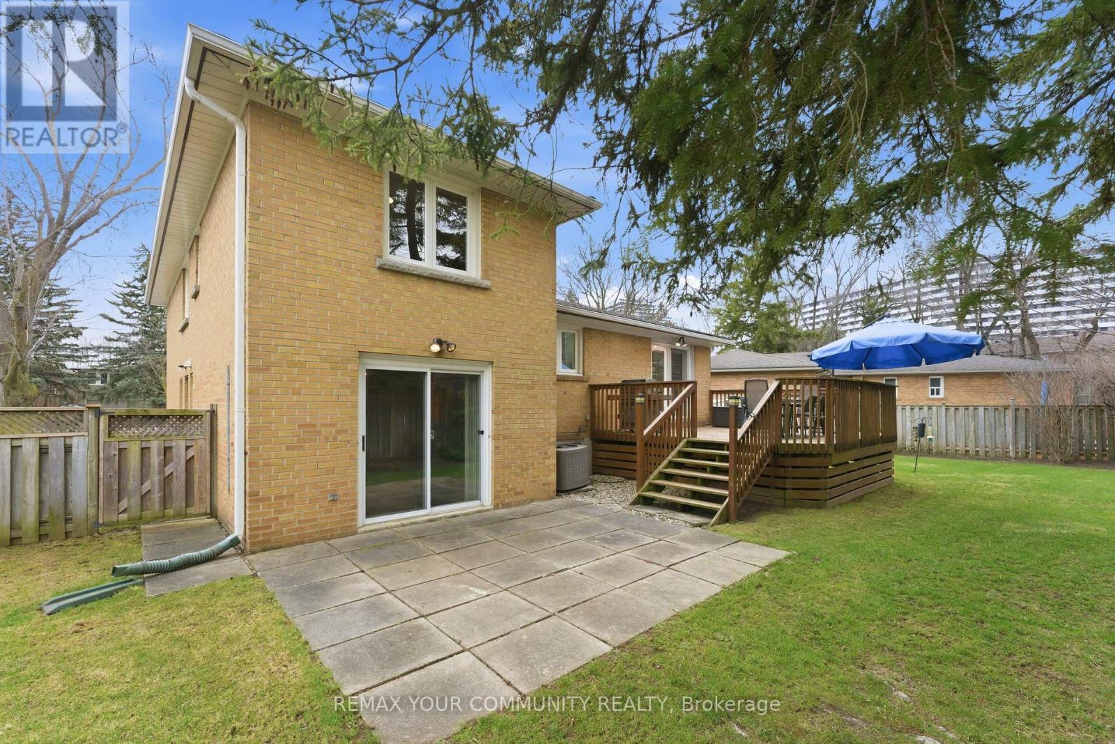 22 Marathon Crescent, Toronto, Ontario  M2R 2L7 - Photo 39 - C13003654