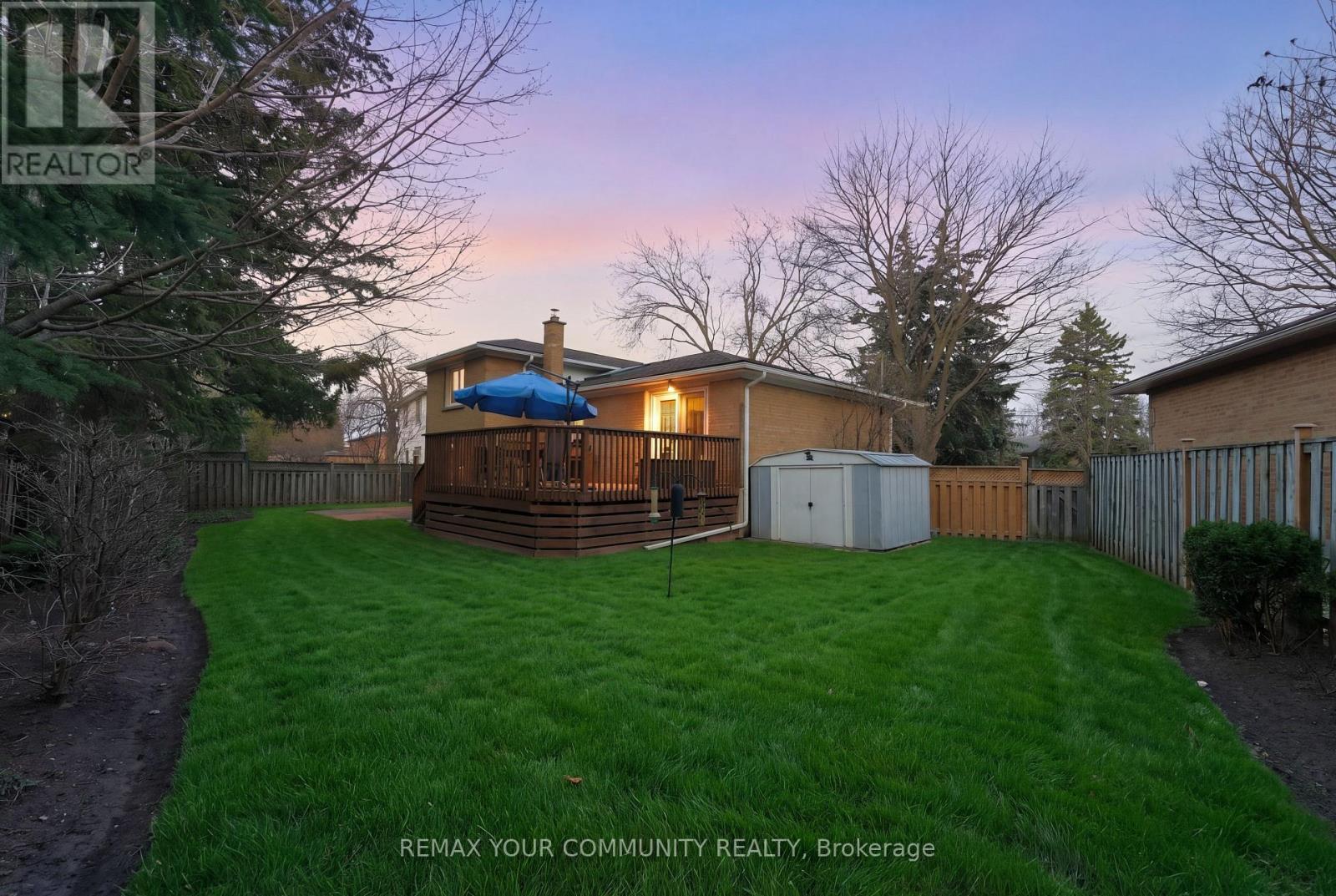 22 Marathon Crescent, Toronto, Ontario  M2R 2L7 - Photo 44 - C13003654