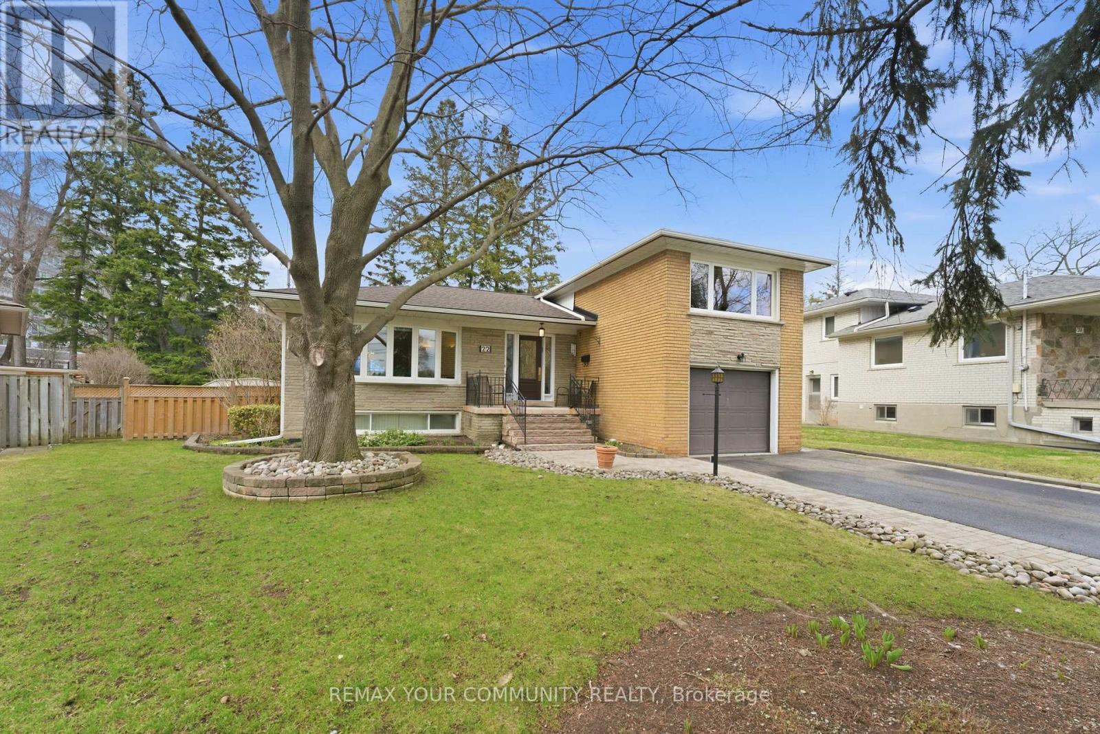 22 Marathon Crescent, Toronto, Ontario  M2R 2L7 - Photo 49 - C13003654