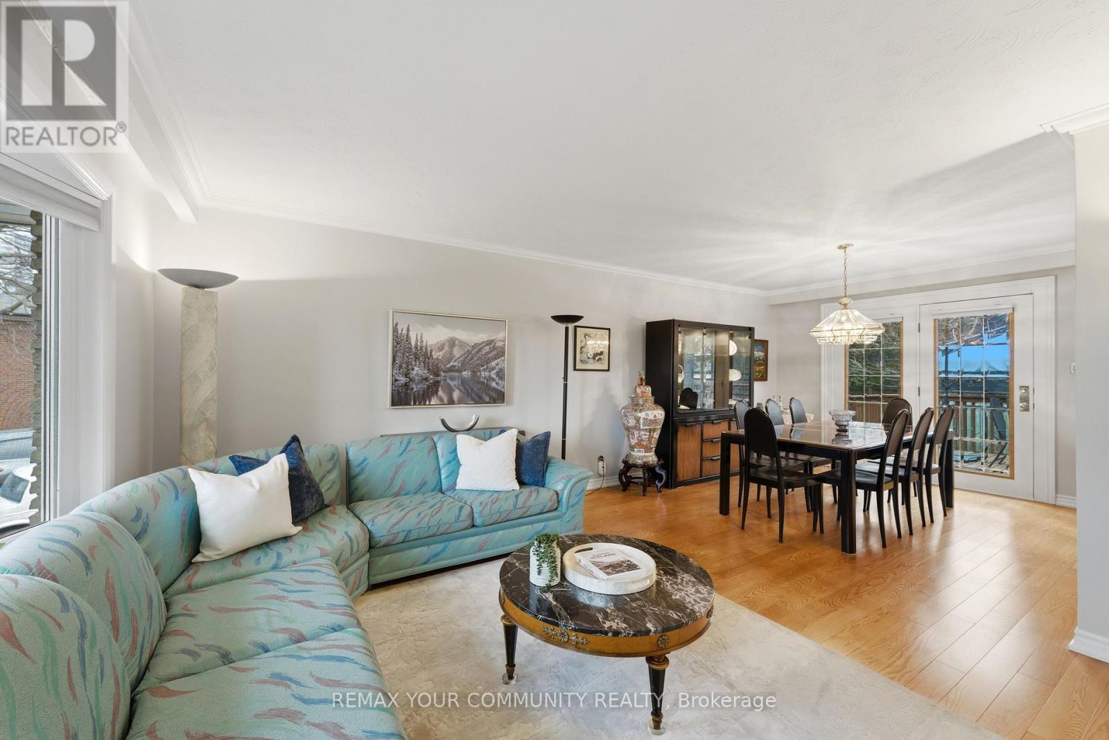 22 Marathon Crescent, Toronto, Ontario  M2R 2L7 - Photo 6 - C13003654