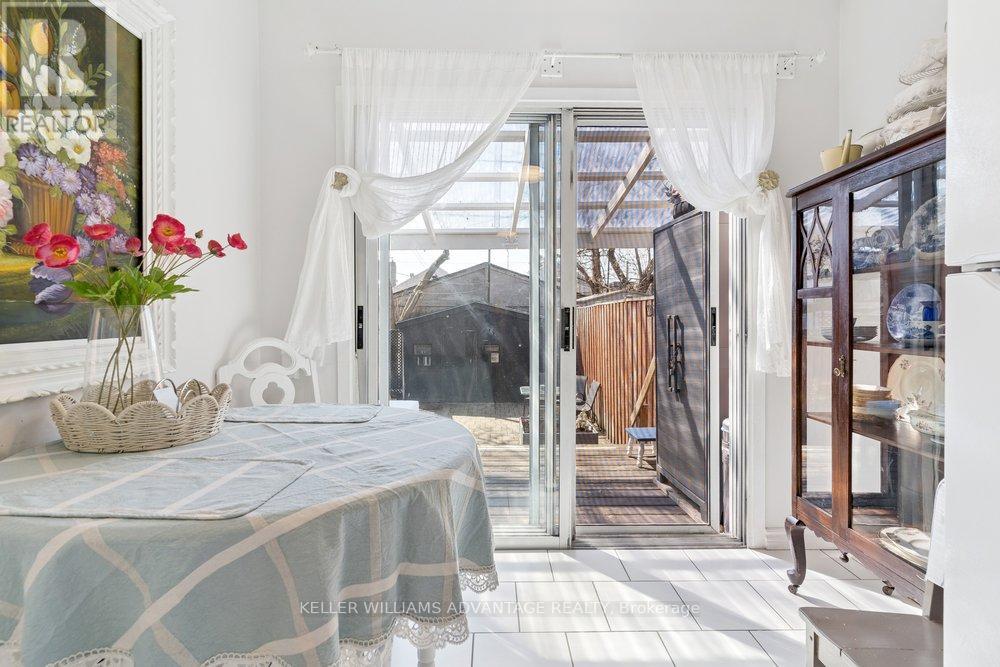 186 Cedric Avenue, Toronto, Ontario  M6C 3X8 - Photo 21 - C13003658