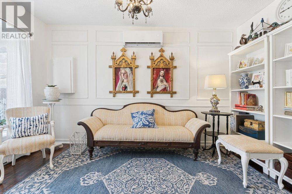 186 Cedric Avenue, Toronto, Ontario  M6C 3X8 - Photo 3 - C13003658