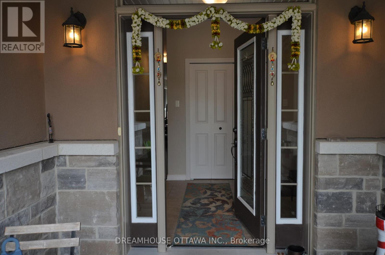 168 Grainstone Way, Ottawa, Ontario  K2T 0H2 - Photo 3 - X13003526