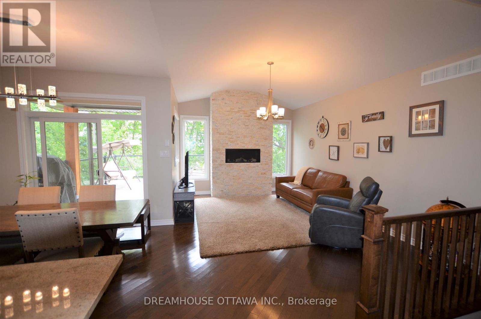 168 Grainstone Way, Ottawa, Ontario  K2T 0H2 - Photo 8 - X13003526