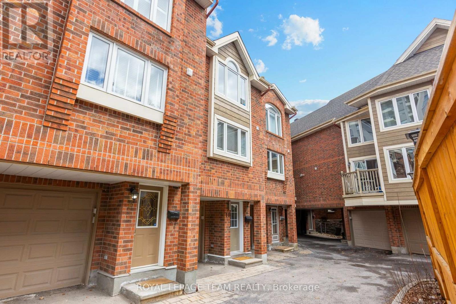 10 Cornerstone Private, Ottawa, Ontario  K2P 2N3 - Photo 3 - X13003552