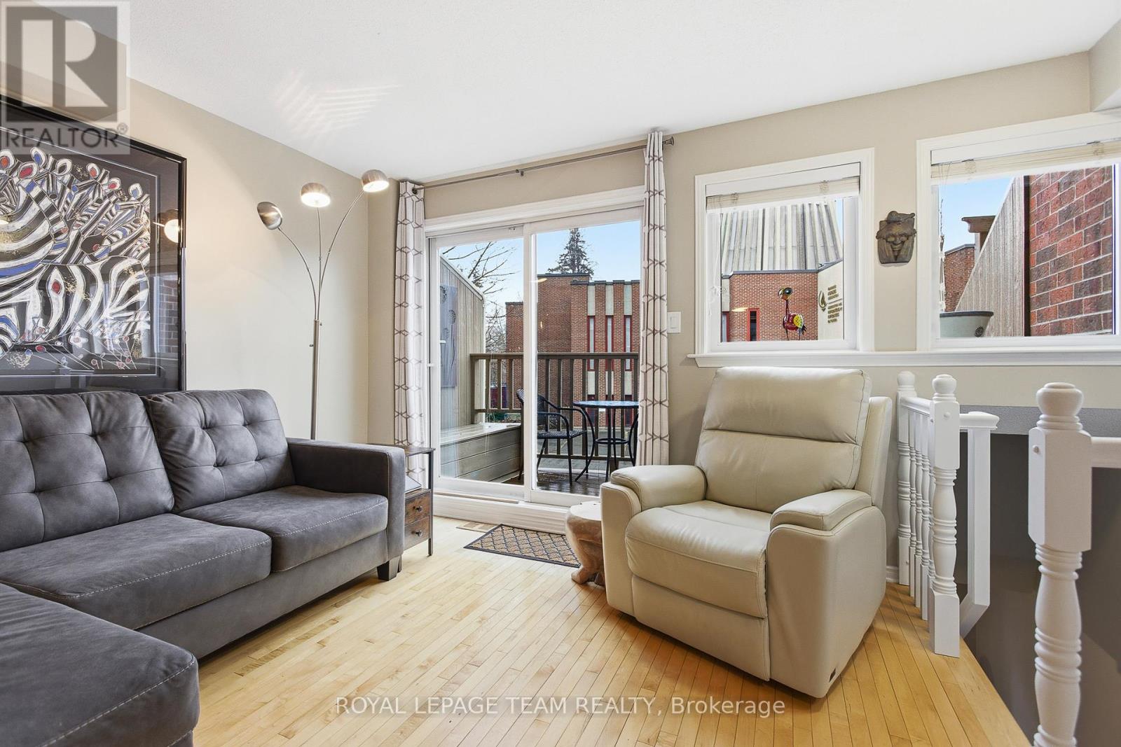 10 Cornerstone Private, Ottawa, Ontario  K2P 2N3 - Photo 5 - X13003552