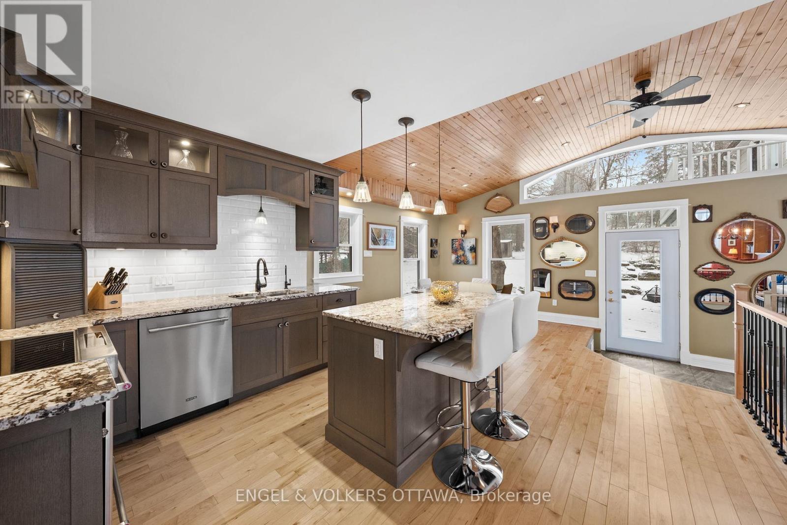 1105 Edward Street, Ottawa, Ontario  K4M 1G8 - Photo 9 - X13003586