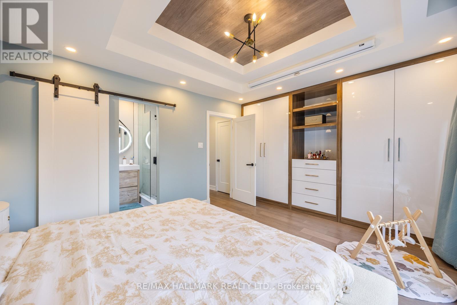 158 Wheeler Avenue, Toronto, Ontario  M4L 3V4 - Photo 15 - E13003458