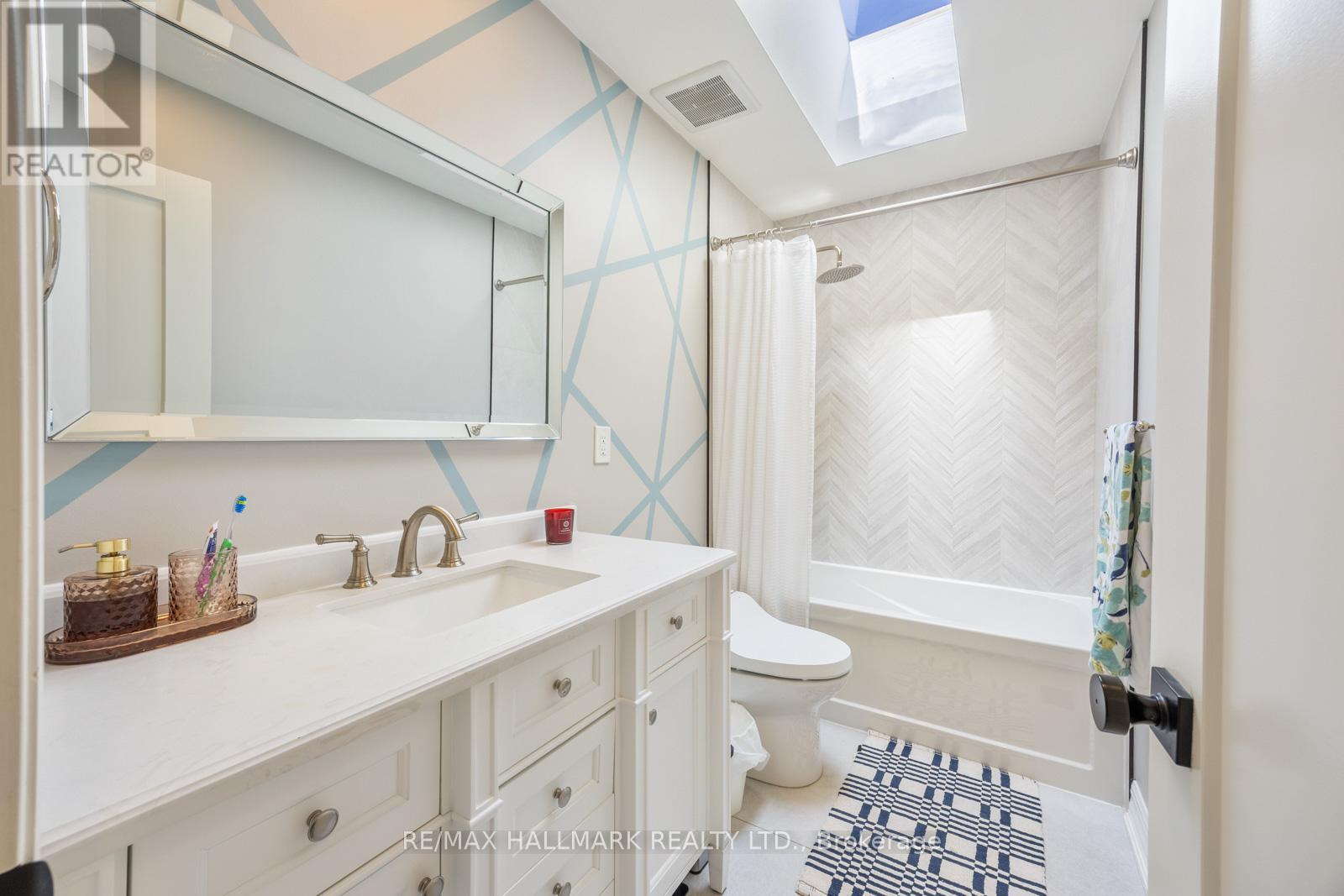 158 Wheeler Avenue, Toronto, Ontario  M4L 3V4 - Photo 20 - E13003458