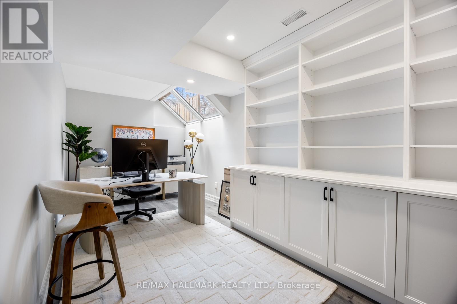 158 Wheeler Avenue, Toronto, Ontario  M4L 3V4 - Photo 24 - E13003458