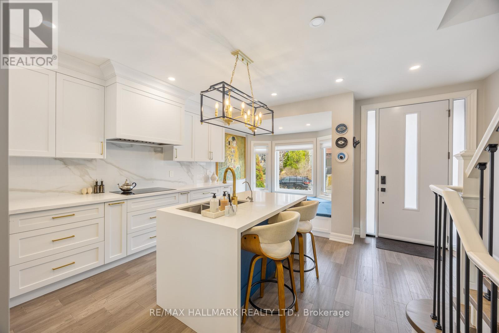 158 Wheeler Avenue, Toronto, Ontario  M4L 3V4 - Photo 6 - E13003458