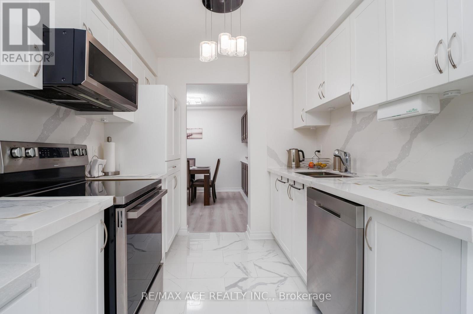 210 - 61 Town Centre Court, Toronto, Ontario  M1P 5C5 - Photo 9 - E13003602