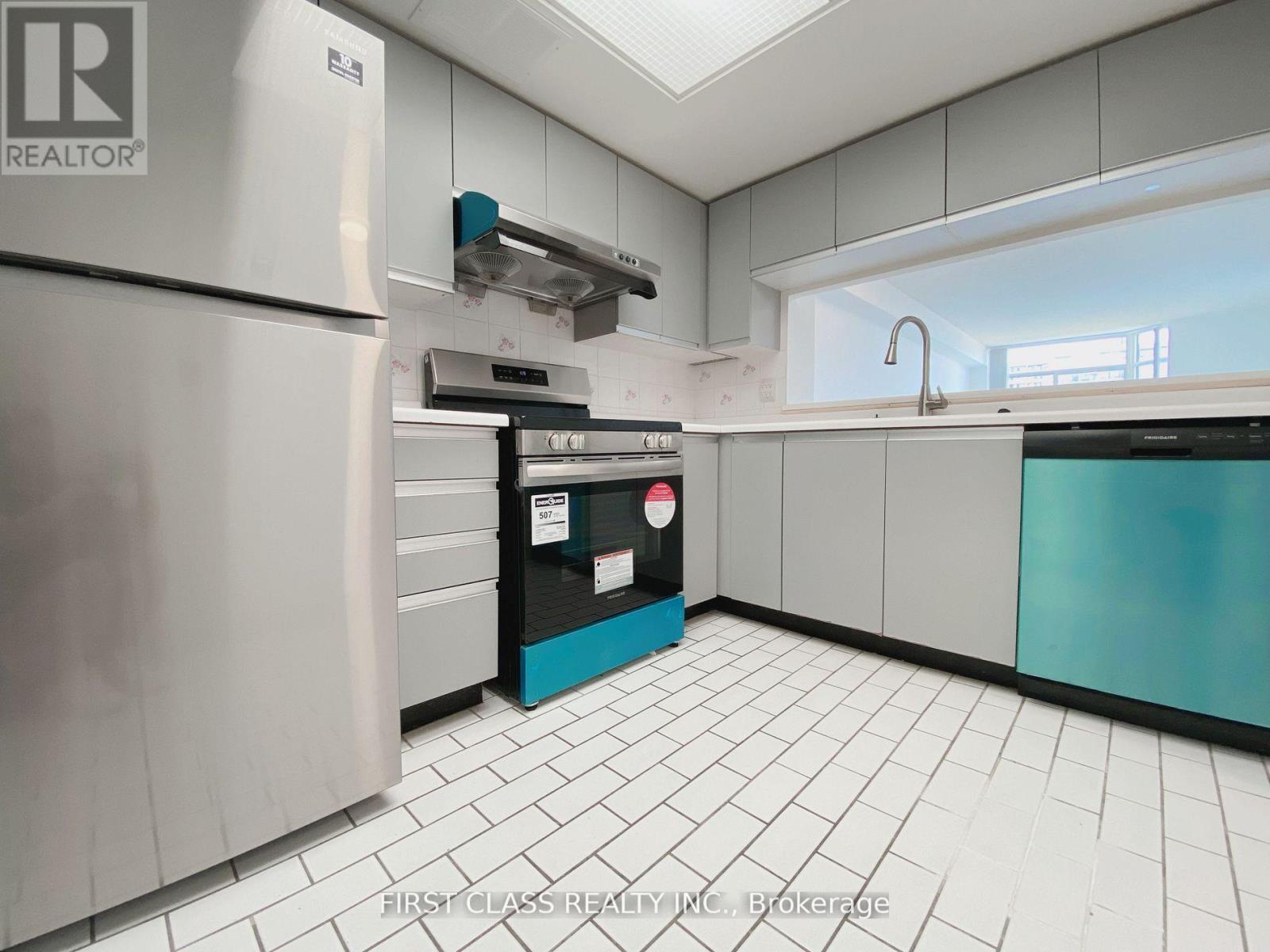 1101 - 88 Alton Towers Circle, Toronto, Ontario  M1V 5C5 - Photo 6 - E13003610