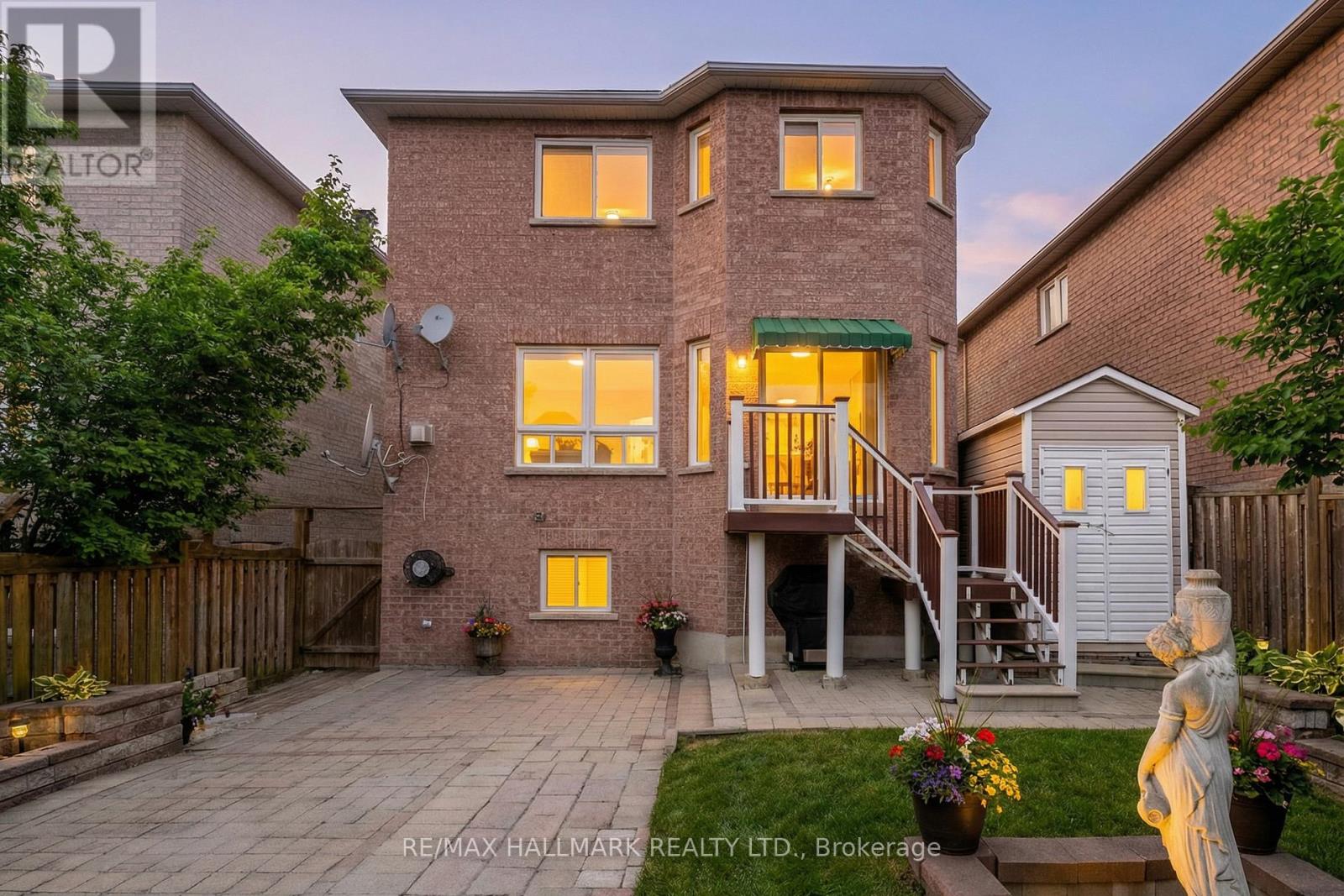 17 Durango Drive, Richmond Hill, Ontario  L4S 2W5 - Photo 3 - N13003410