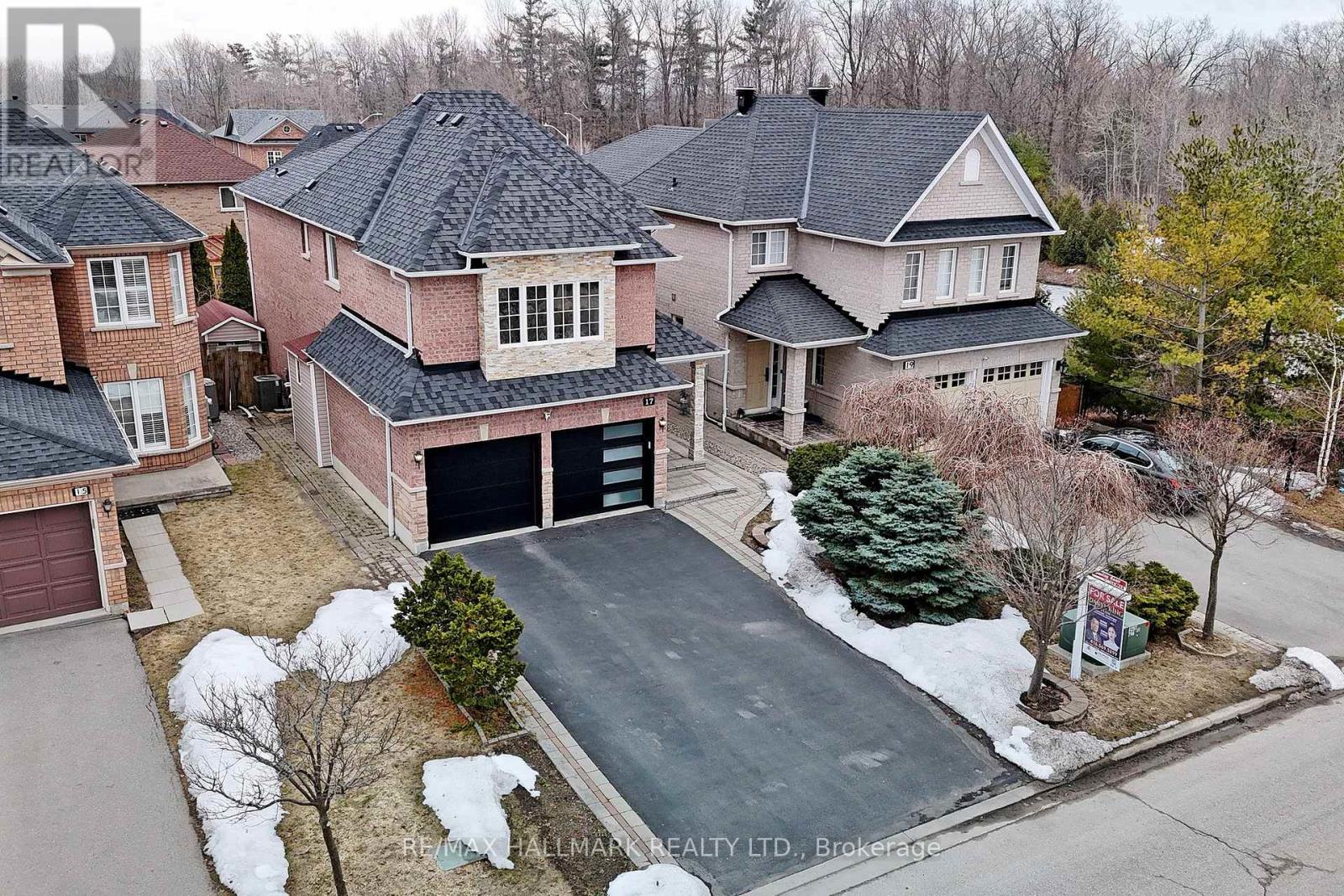 17 Durango Drive, Richmond Hill, Ontario  L4S 2W5 - Photo 4 - N13003410