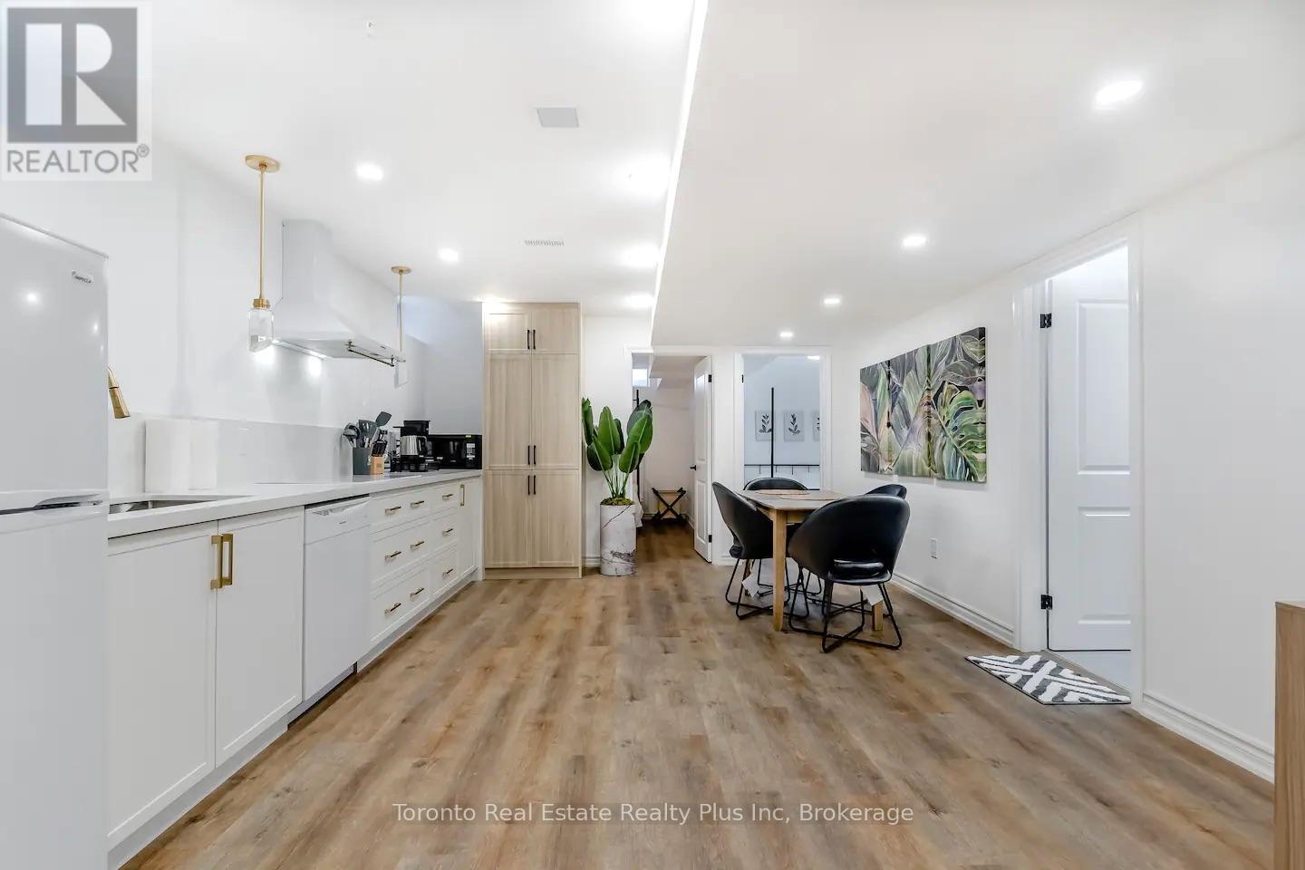 43 Erintol Way, Markham, Ontario  L3S 3J5 - Photo 4 - N13003484