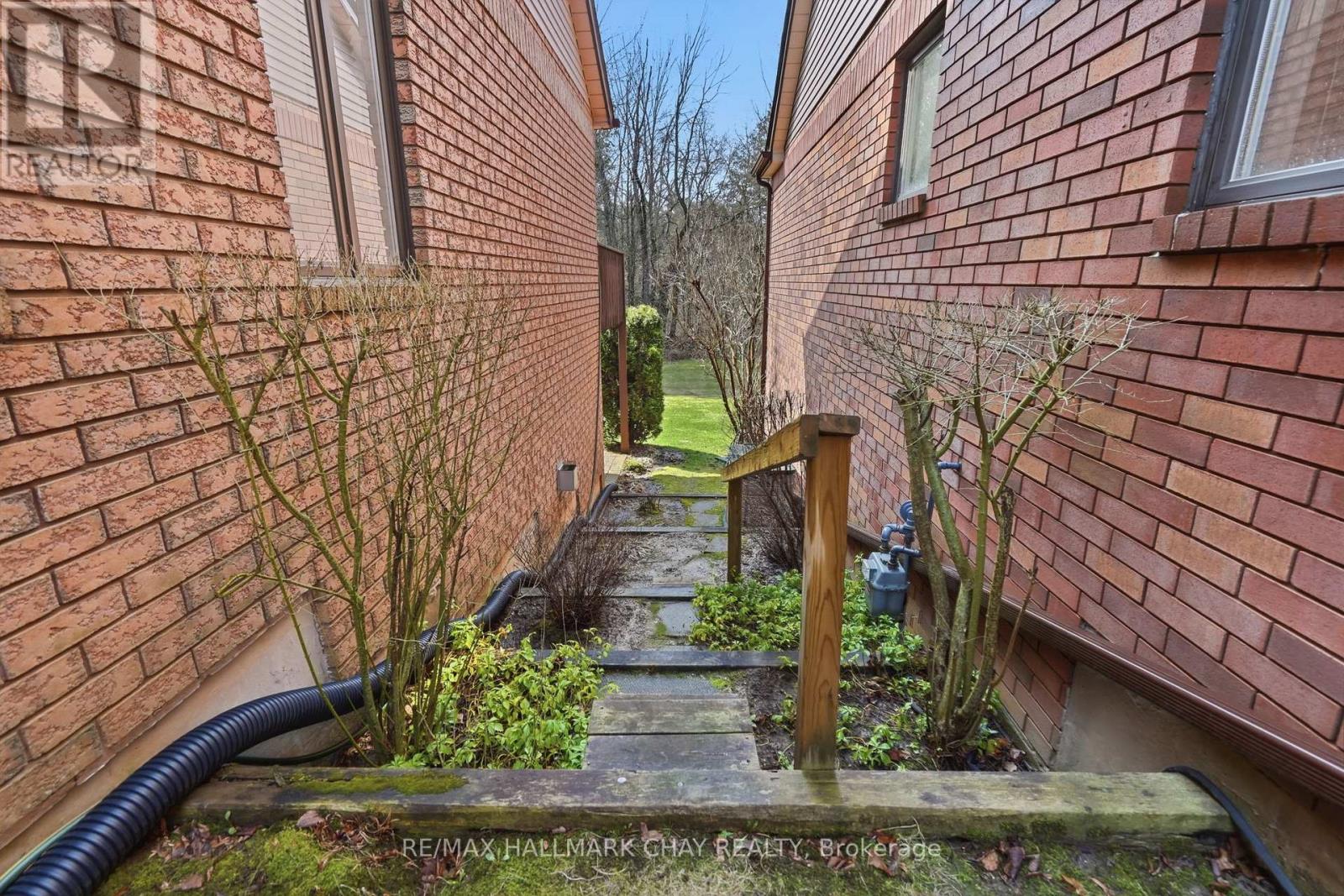 200 Riverview Road, New Tecumseth, Ontario  L9R 1Y2 - Photo 41 - N13003620