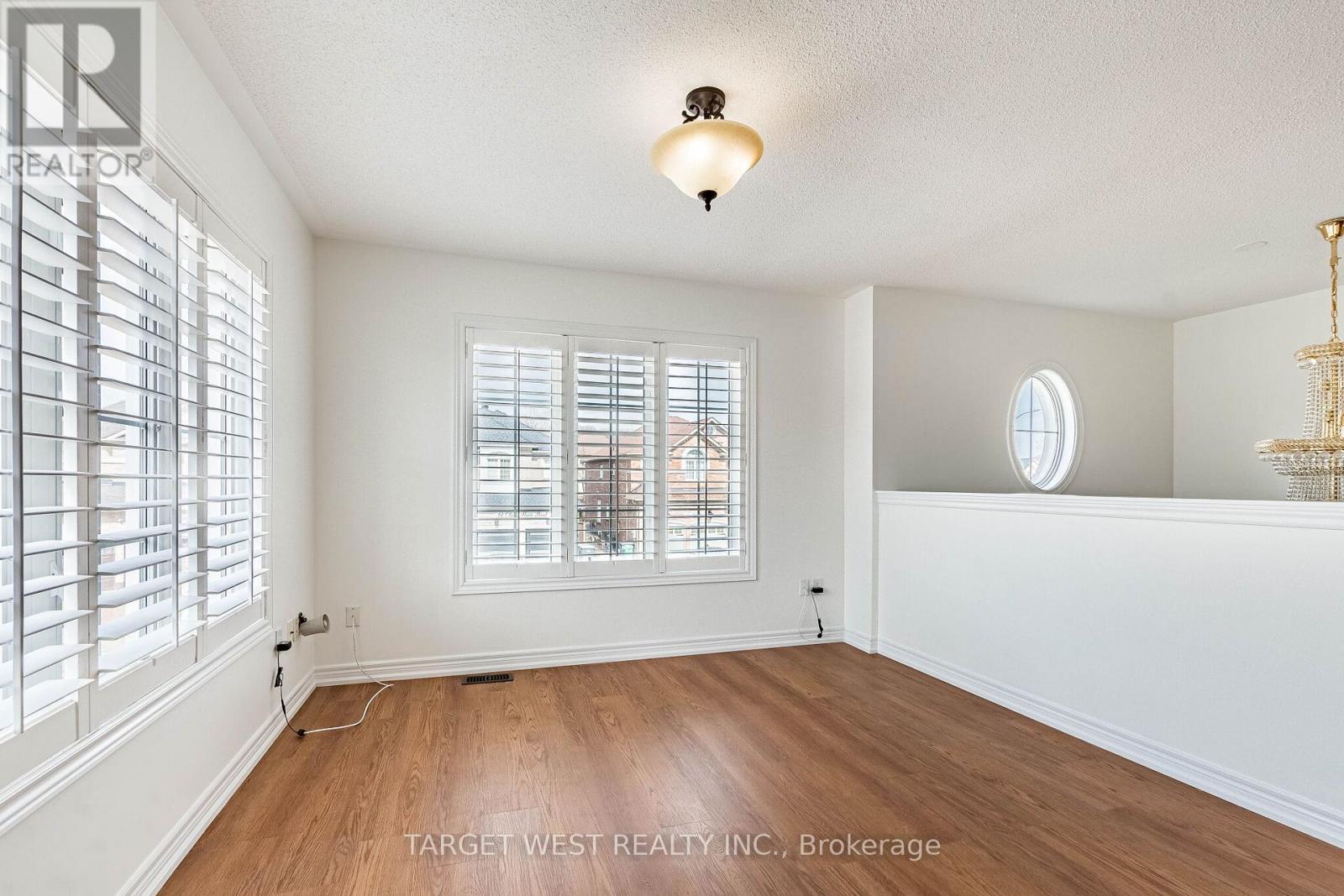 9 Olivia Marie Road, Brampton, Ontario  L6Y 0M5 - Photo 21 - W12999244