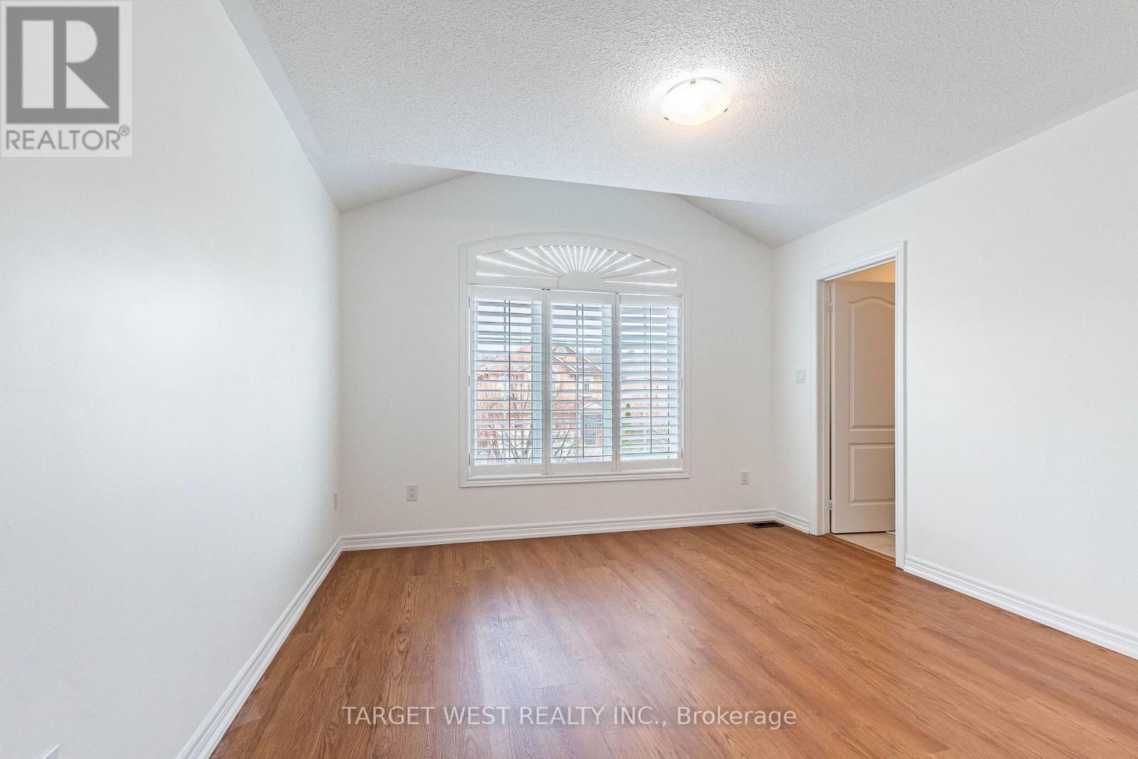 9 Olivia Marie Road, Brampton, Ontario  L6Y 0M5 - Photo 30 - W12999244