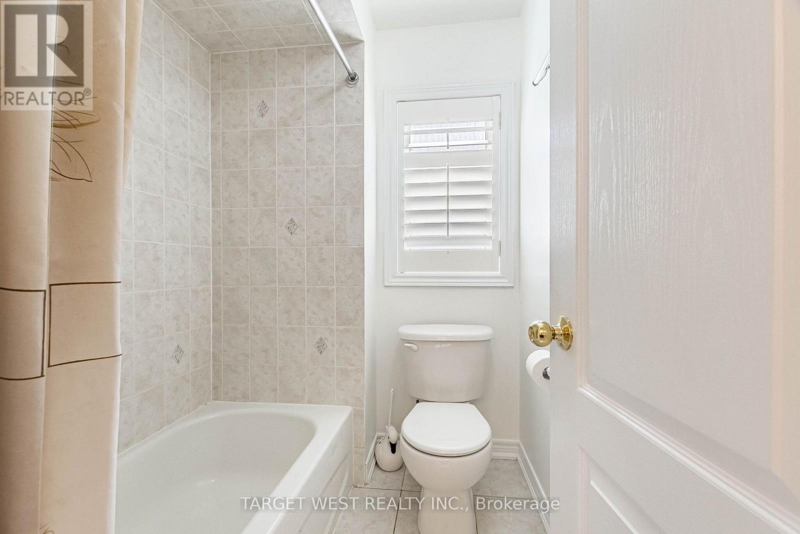 9 Olivia Marie Road, Brampton, Ontario  L6Y 0M5 - Photo 35 - W12999244