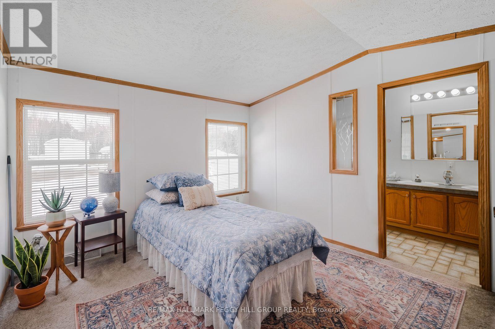 4105 Haines Street, Severn, Ontario  L3V 0V4 - Photo 6 - S13003584