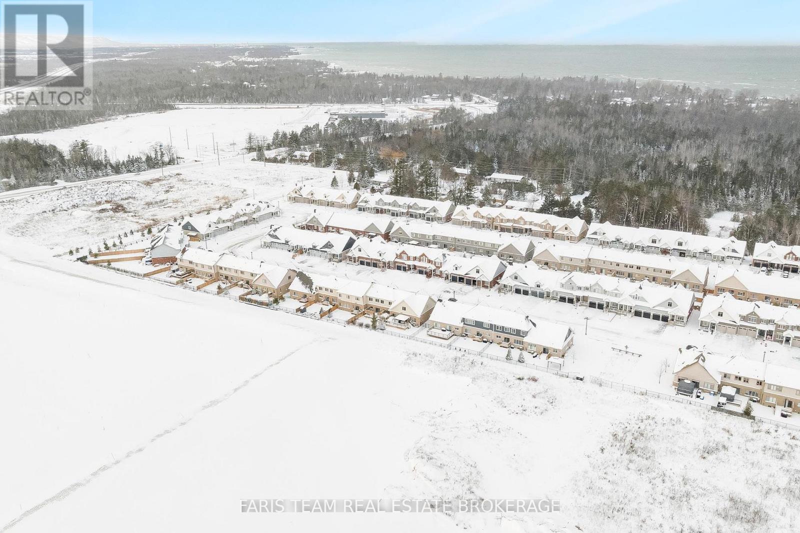 33 Bianca Crescent, Wasaga Beach, Ontario  L9Z 0H6 - Photo 44 - S13003604