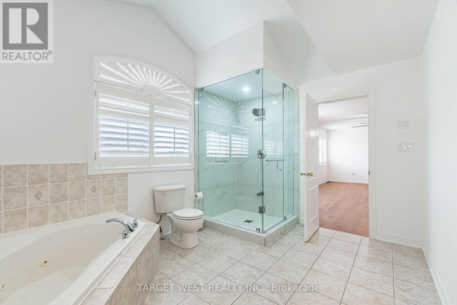 9 Olivia Marie Road, Brampton, Ontario  L6Y 0M5 - Photo 28 - W12999244