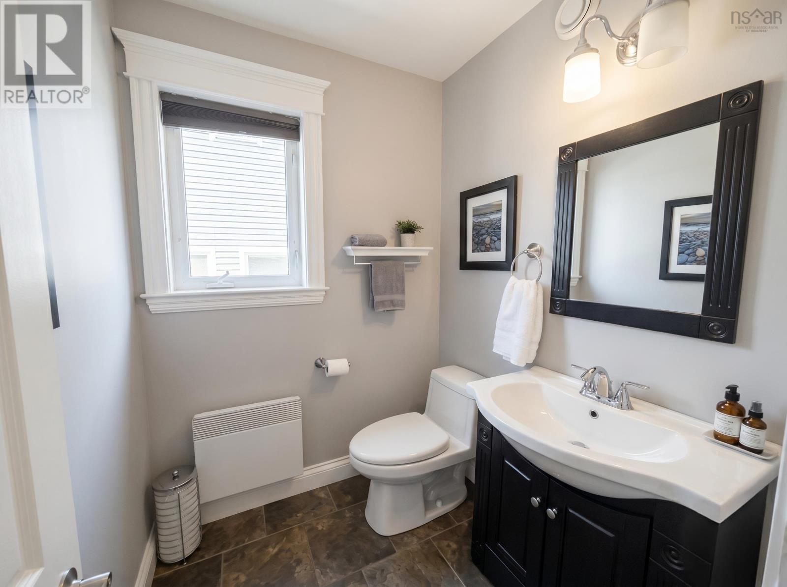 42 Diana Grace Avenue, Dartmouth, Nova Scotia  B2W 6A2 - Photo 14 - 202607372