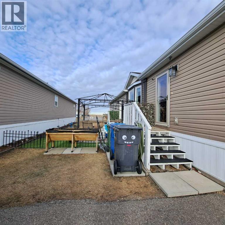 212 Engineer Avenue, Coaldale, Alberta  T1M 0A9 - Photo 3 - A2279515