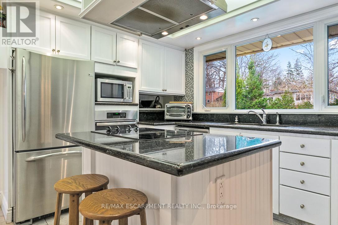 1546 Lorne Wood Road, Mississauga, Ontario  L5H 3G3 - Photo 11 - W13003384