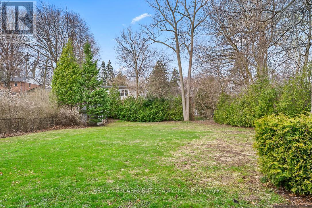 1546 Lorne Wood Road, Mississauga, Ontario  L5H 3G3 - Photo 24 - W13003384