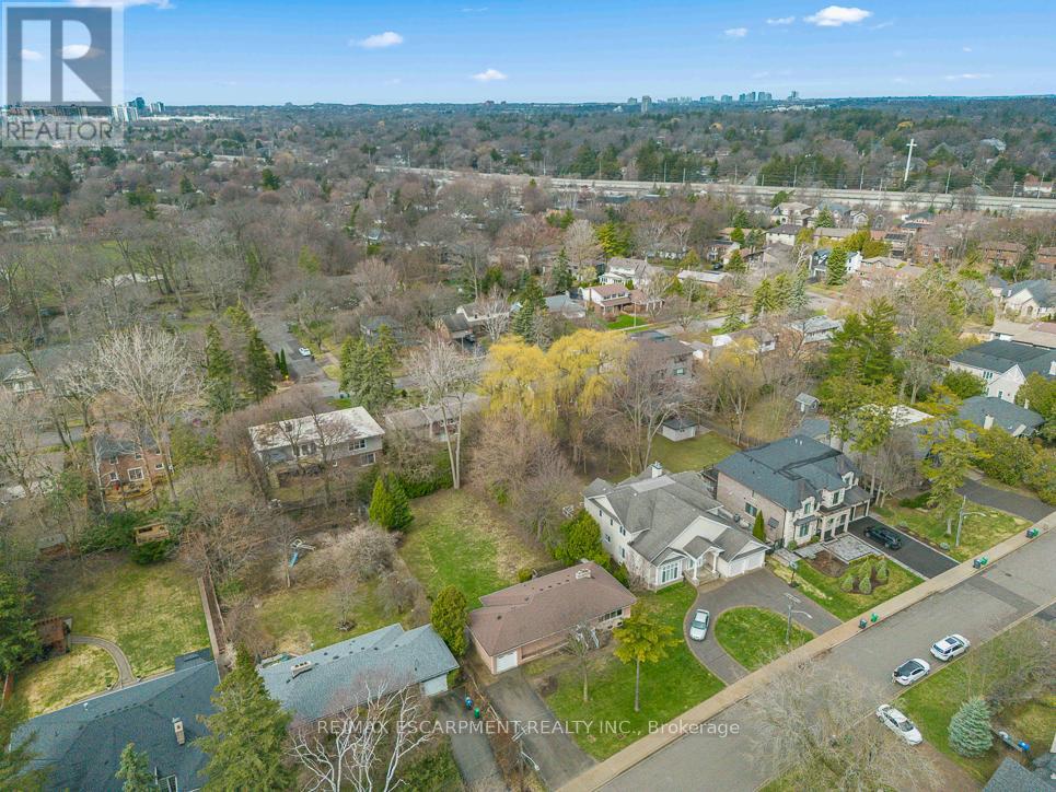 1546 Lorne Wood Road, Mississauga, Ontario  L5H 3G3 - Photo 3 - W13003384