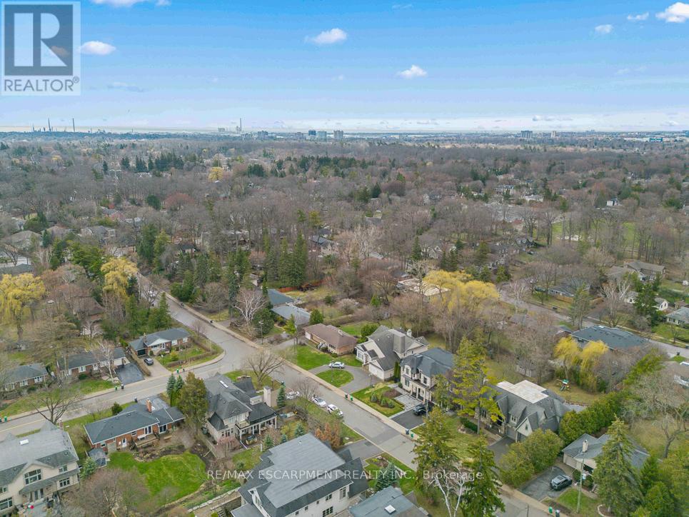 1546 Lorne Wood Road, Mississauga, Ontario  L5H 3G3 - Photo 5 - W13003384