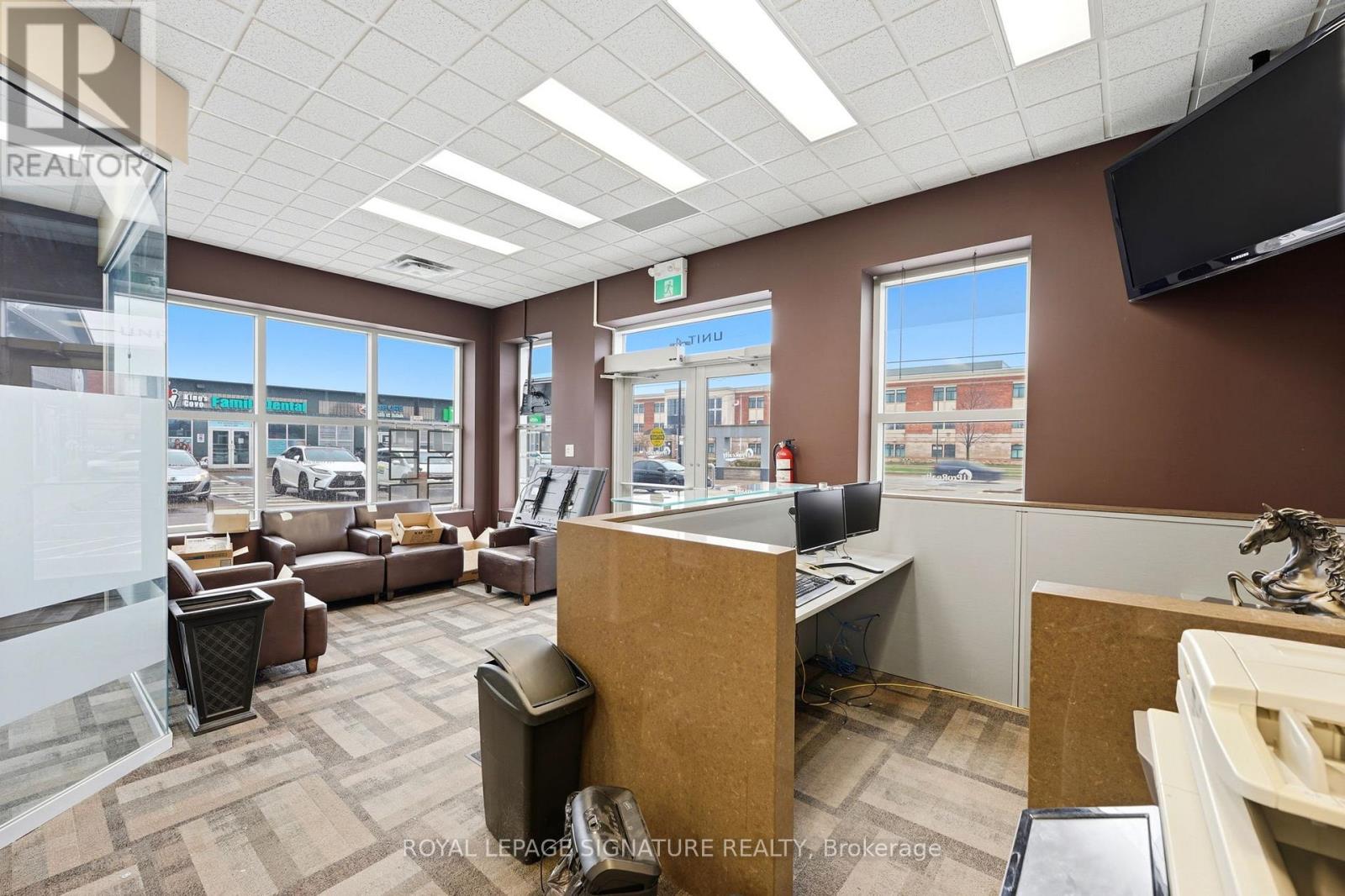 158 Guelph Street, Halton Hills, Ontario  L7G 4A6 - Photo 8 - W13003388