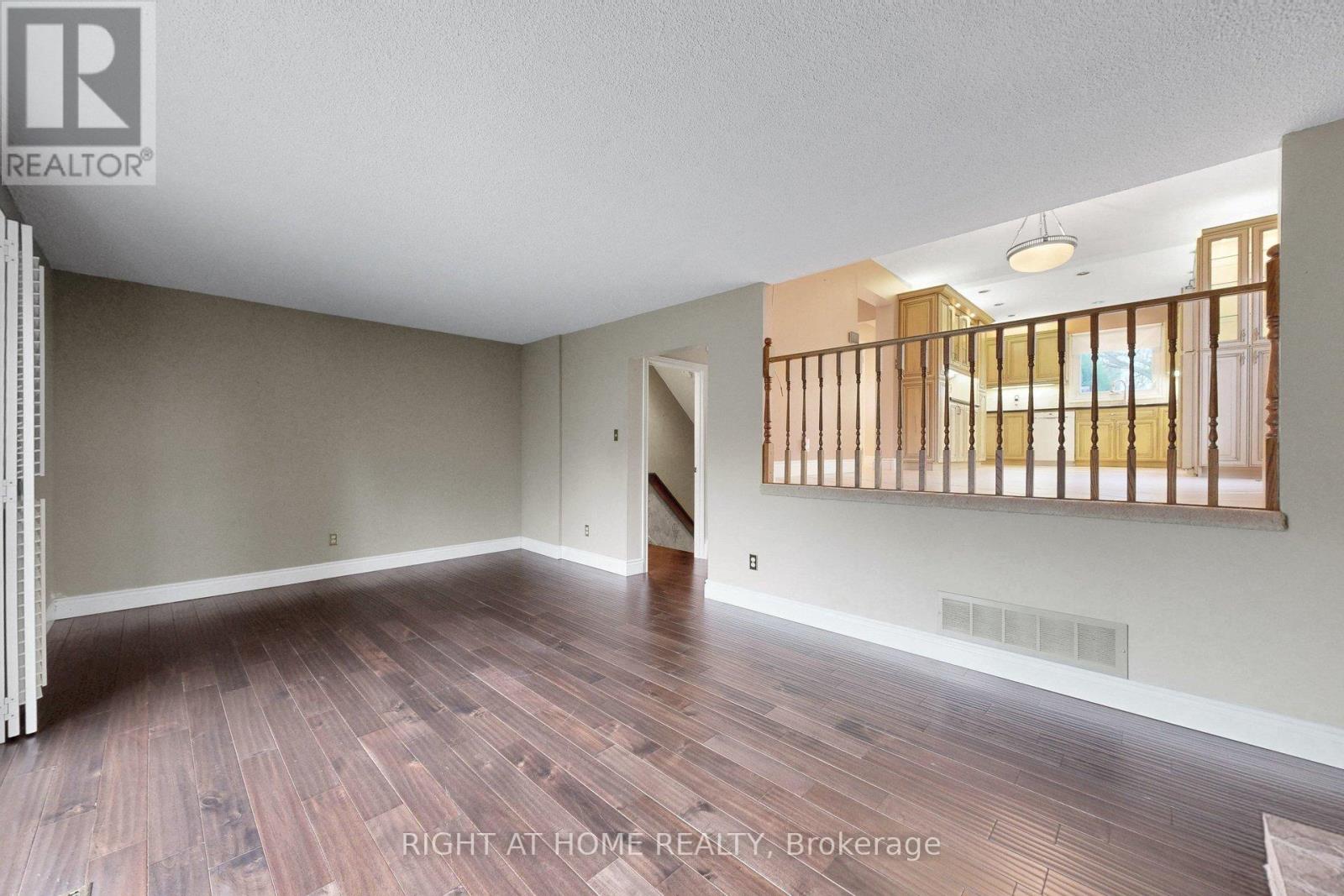 22 Blueridge Square, Brampton, Ontario  L6Z 1A1 - Photo 17 - W13003422