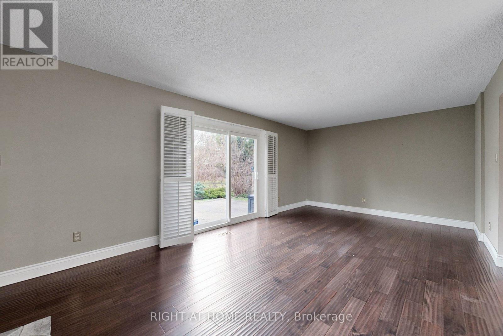 22 Blueridge Square, Brampton, Ontario  L6Z 1A1 - Photo 18 - W13003422